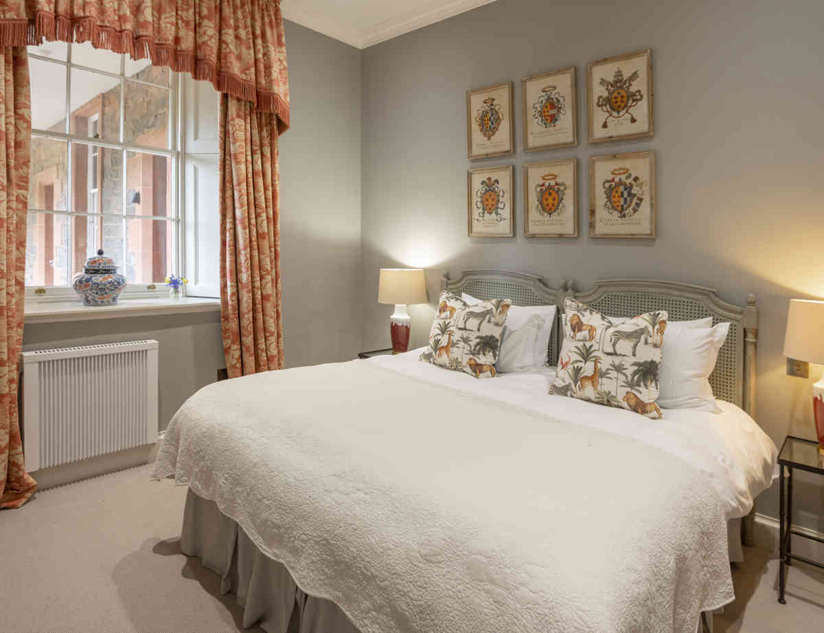 Thirlestane Castle Elopement Package 9