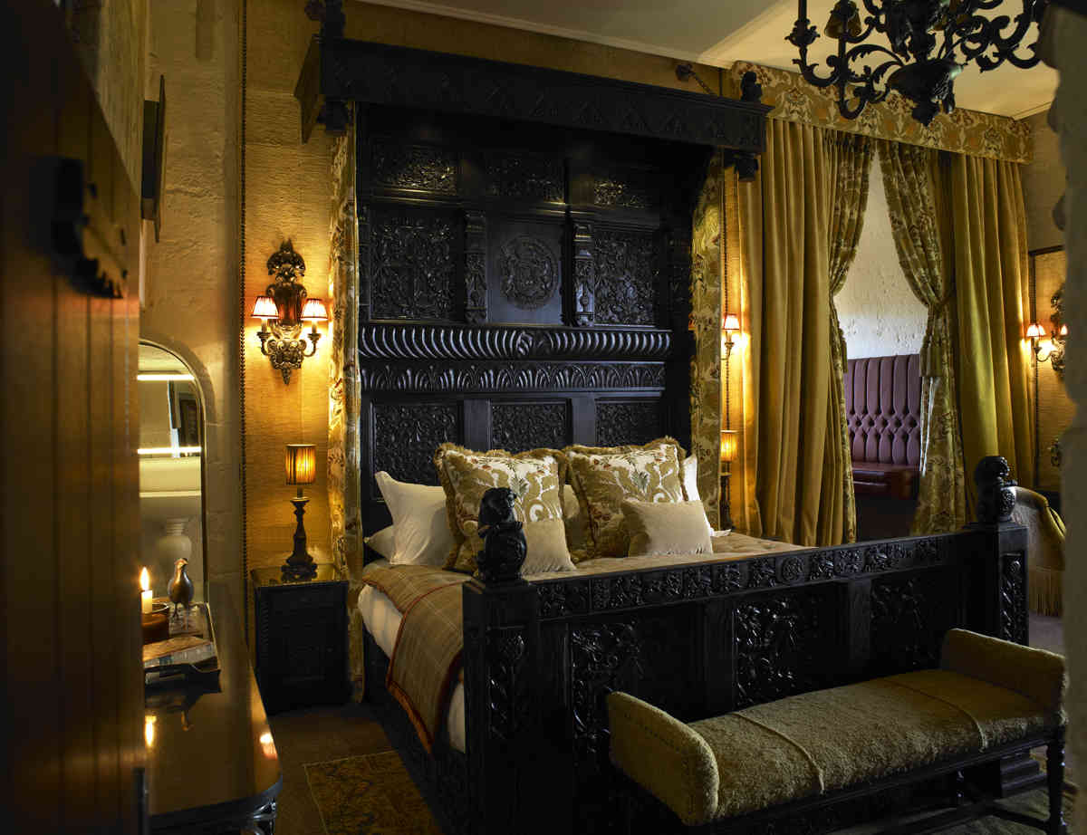 Borthwick Castle Wedding Package 4