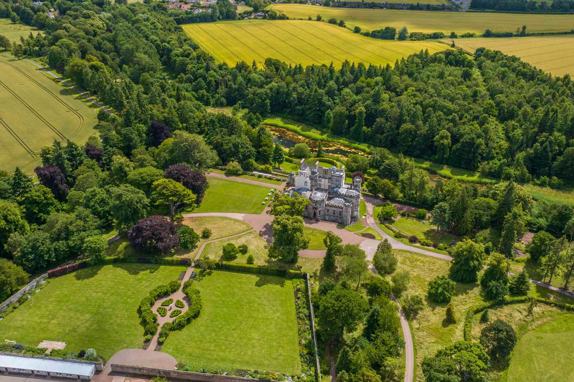 Winton Castle