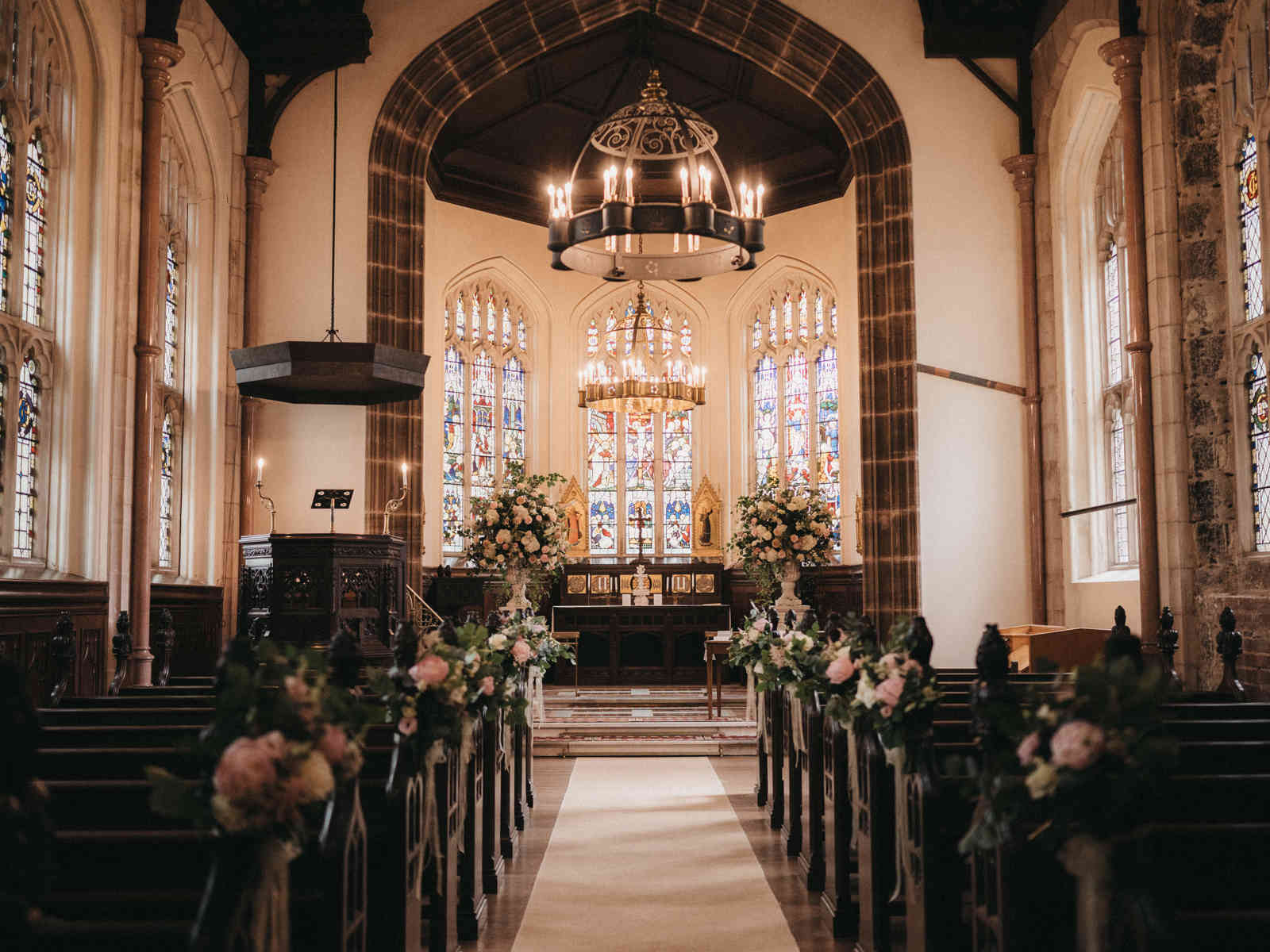 Castle Wedding Venues With Chapels, image size:1600x1200