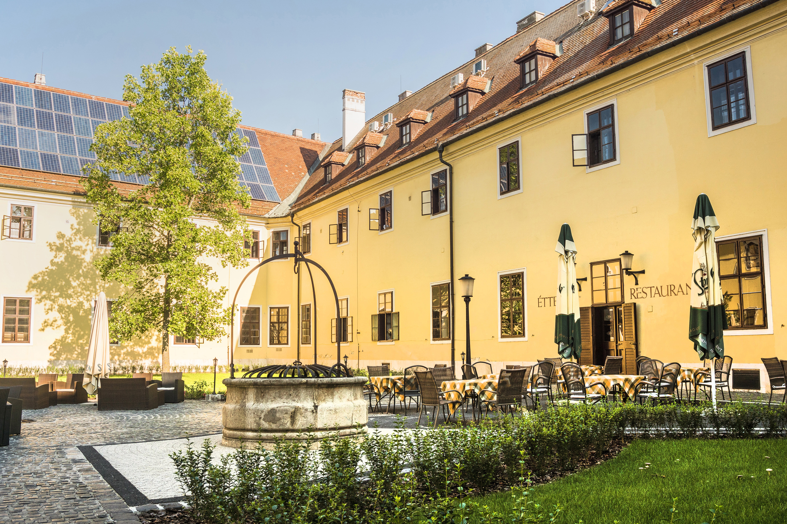 Hotel Klastrom