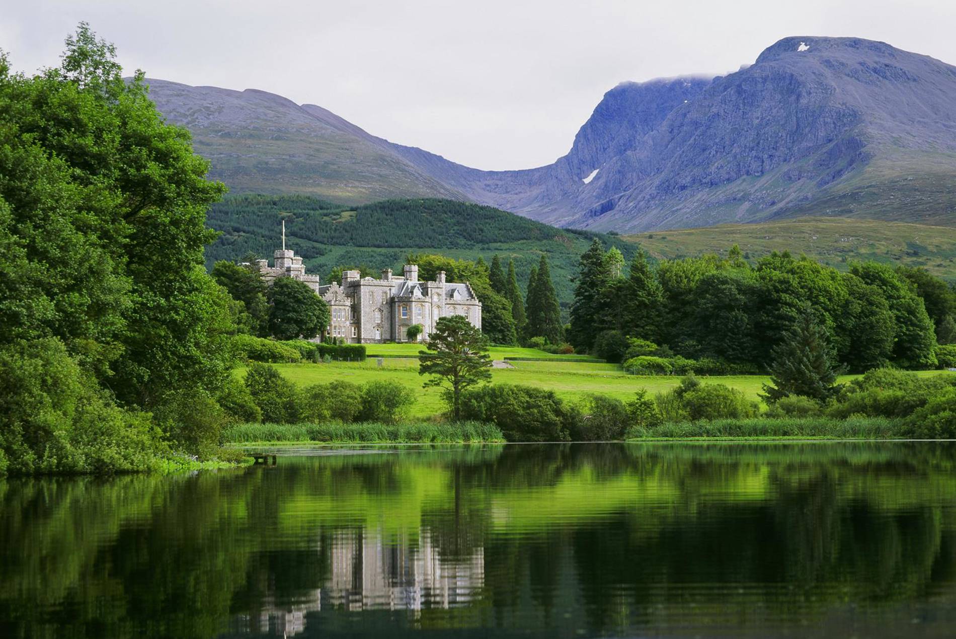 Inverlochy Castle