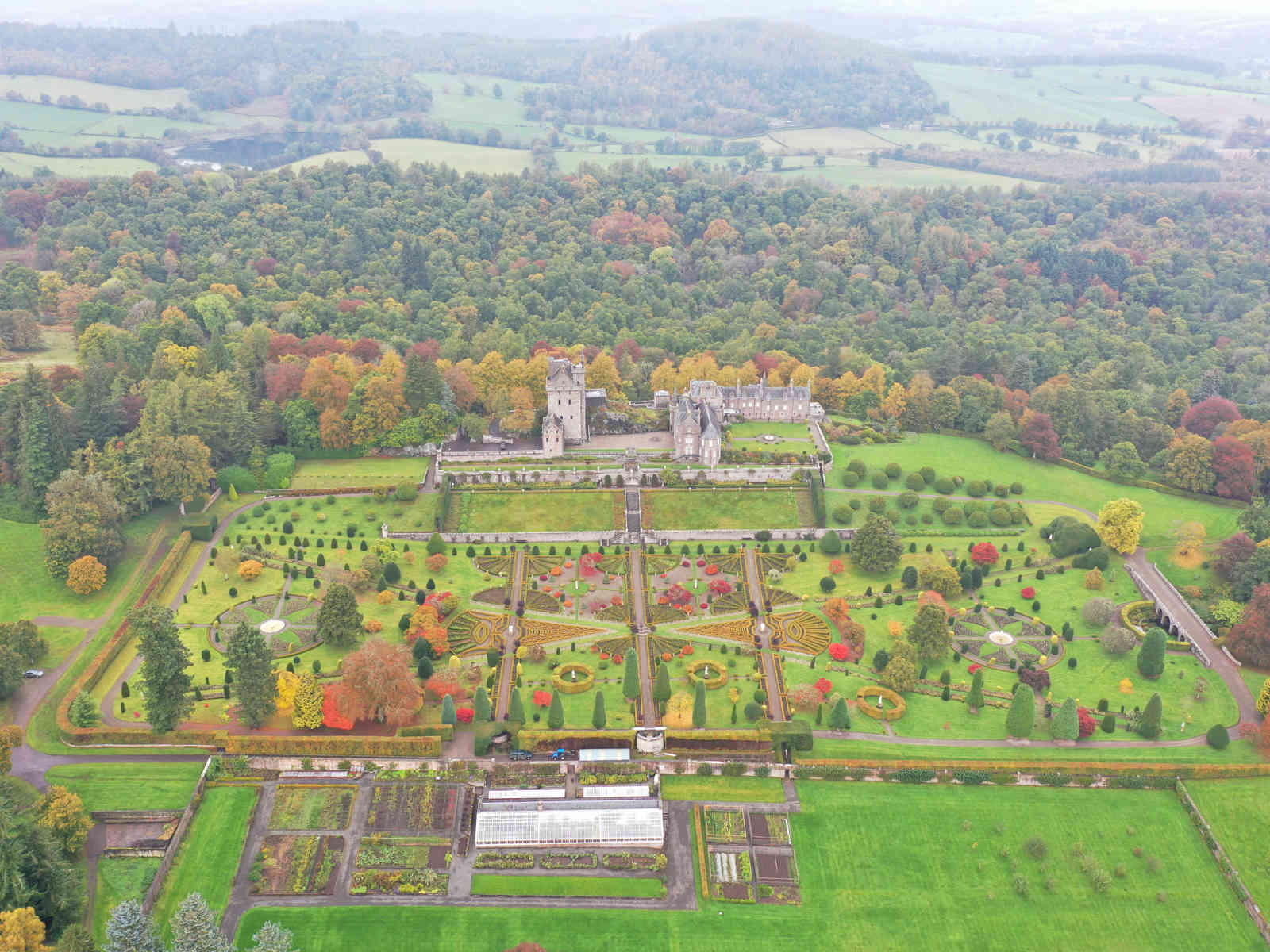 Drummond Castle Gardens