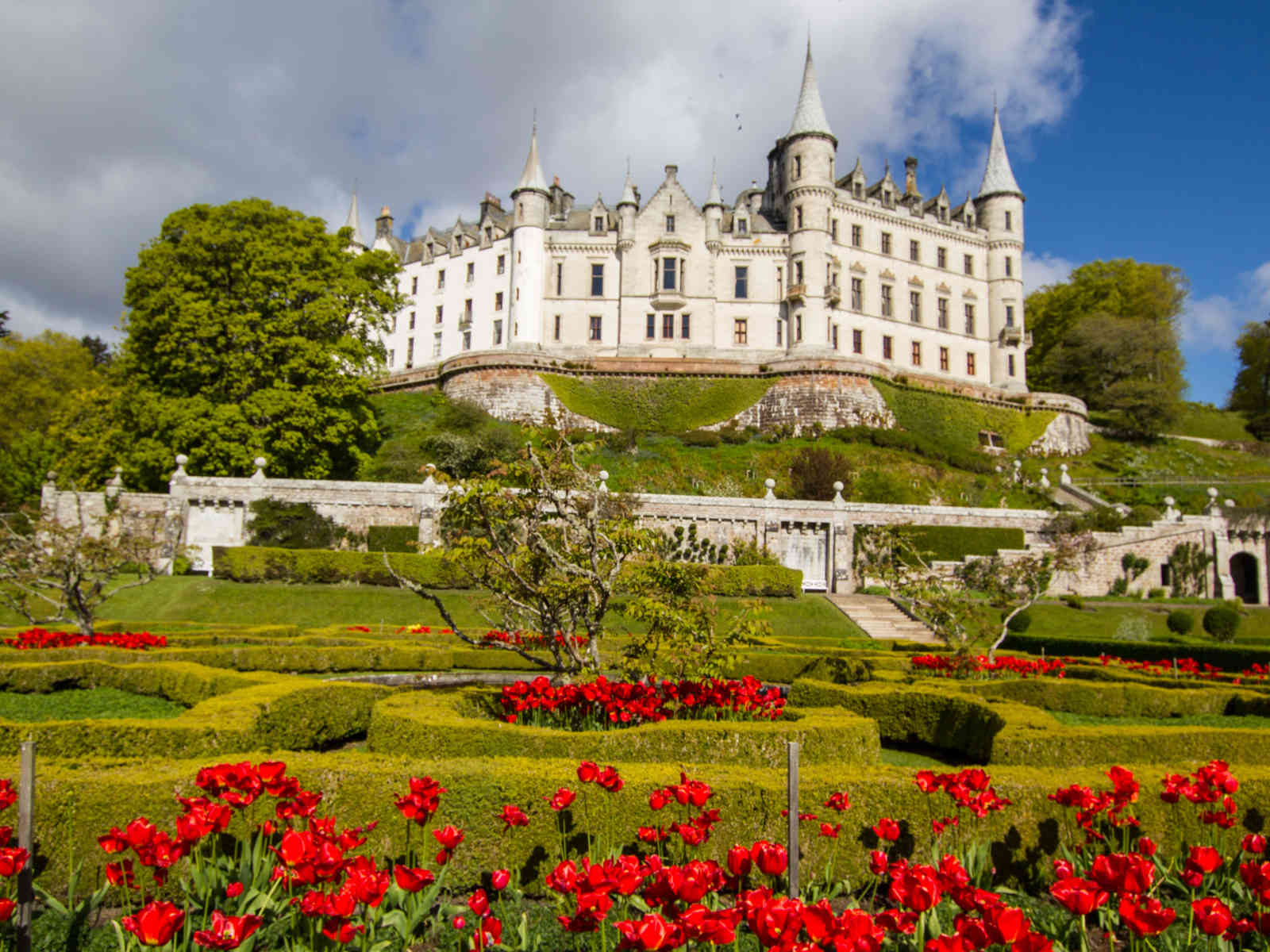 Dunrobin Castle Gardens 1